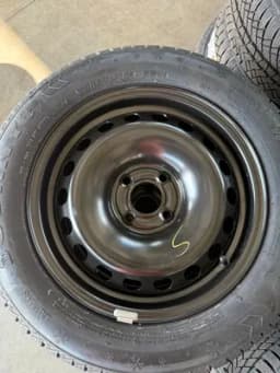 Set complet de iarnă 15" pentru Dacia Logan, 4 jante oțel Magnetto Wheels Italia + 4 anvelope iarnă 185 65 r15 Sunny 88T