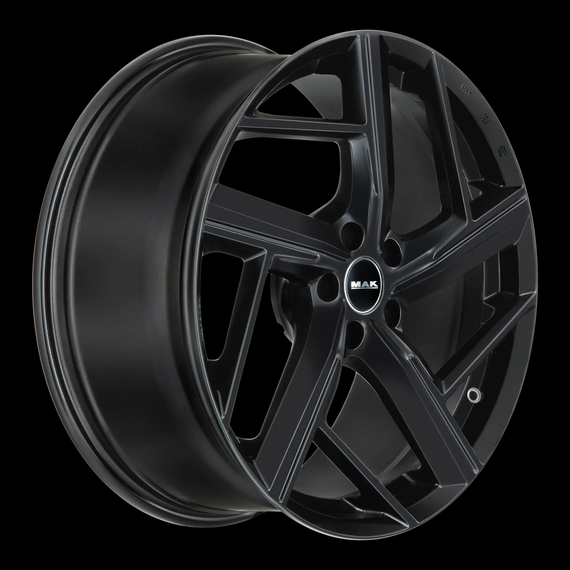 MAK QVATTRO GLOSS BLACK