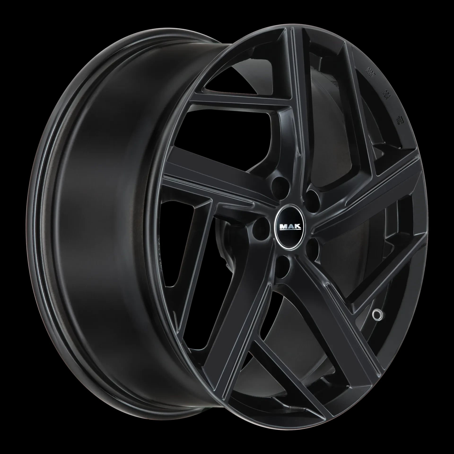 MAK QVATTRO GLOSS BLACK