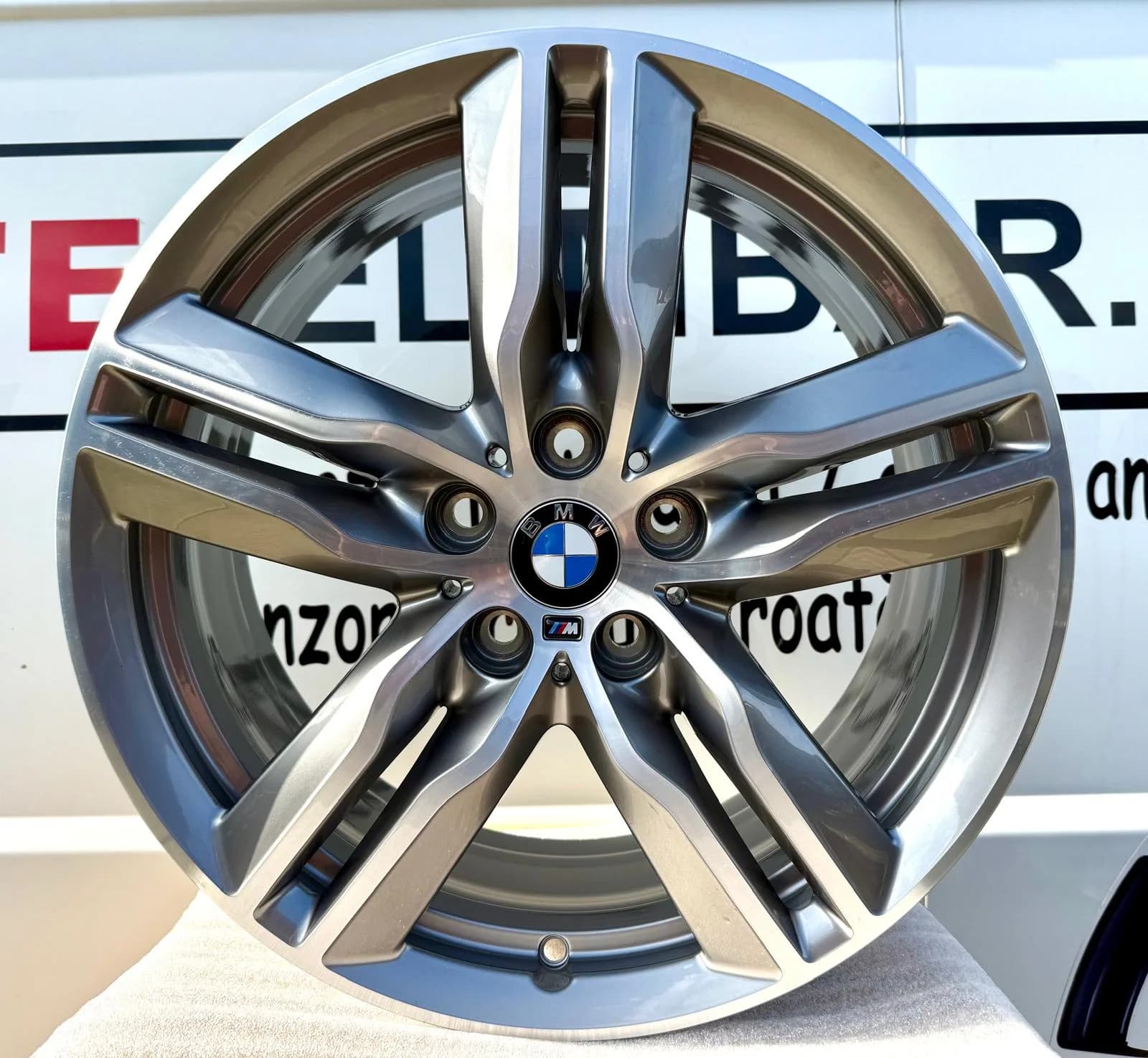 Jante aliaj originale Bmw X1 F48, X1 UX1 new, X2 F39, X2 U2X new, bicolore, 18"