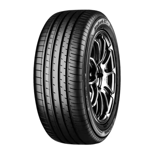 Yokohama AE61 215/65 R17 99V